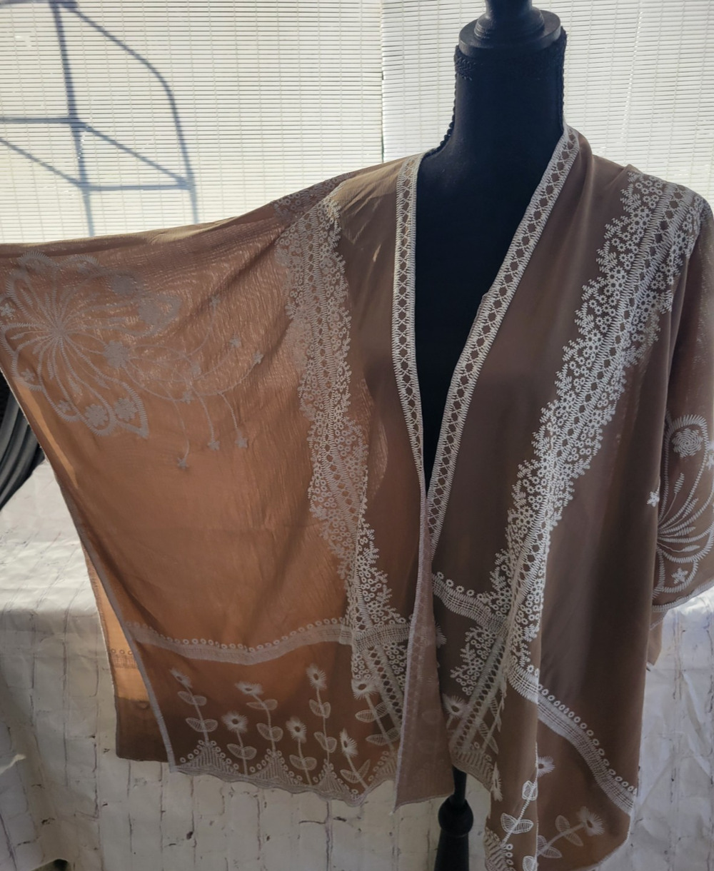 Rachel -women's Kimono cardigan Tan & White - NWT